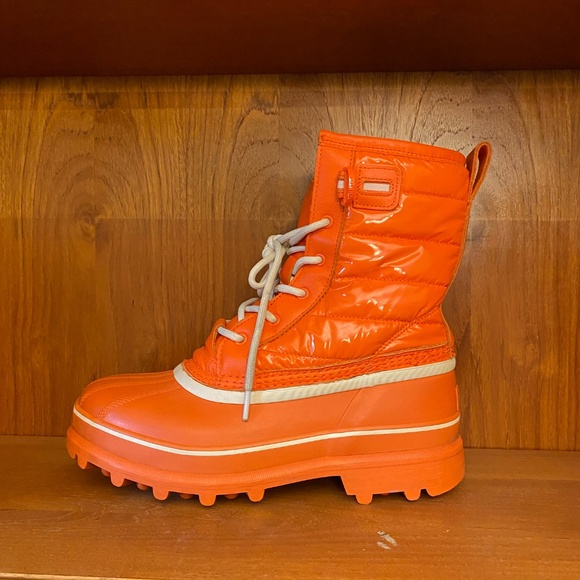 Orange Sorel winter boots size 10 US women's - Picture 4 of 9